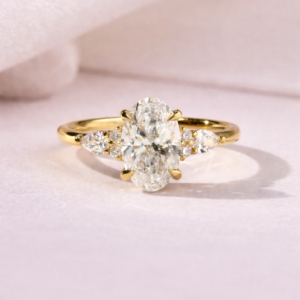 Anel de Noivado Caminhos Sagrados